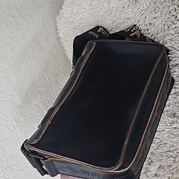 Dr Martens 7" Crossbody Satchel - Picture 13 of 16